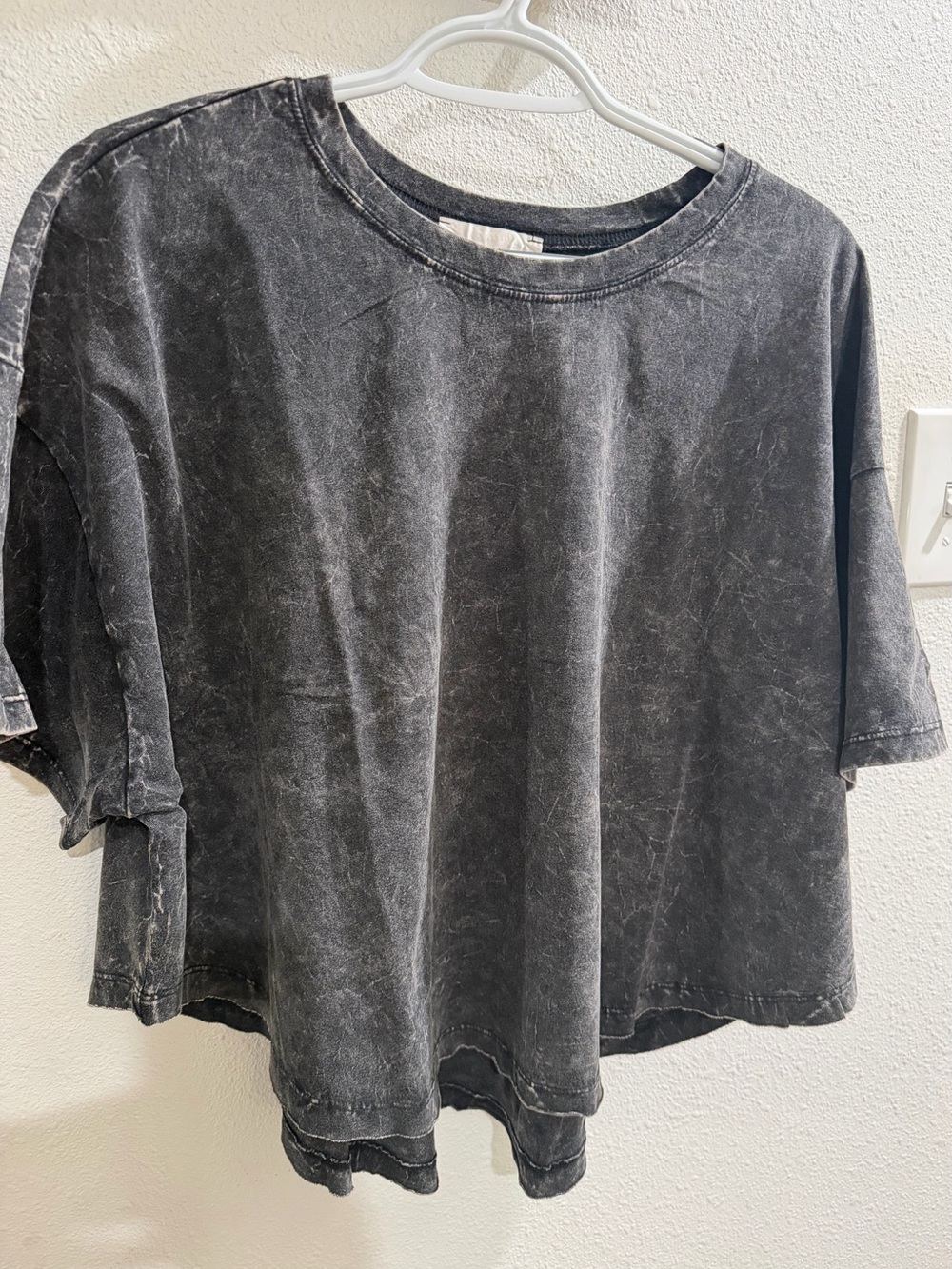 Zenana Outfitters Washed Charcoal Short Sleeve Top, Lightweight Fabric - New